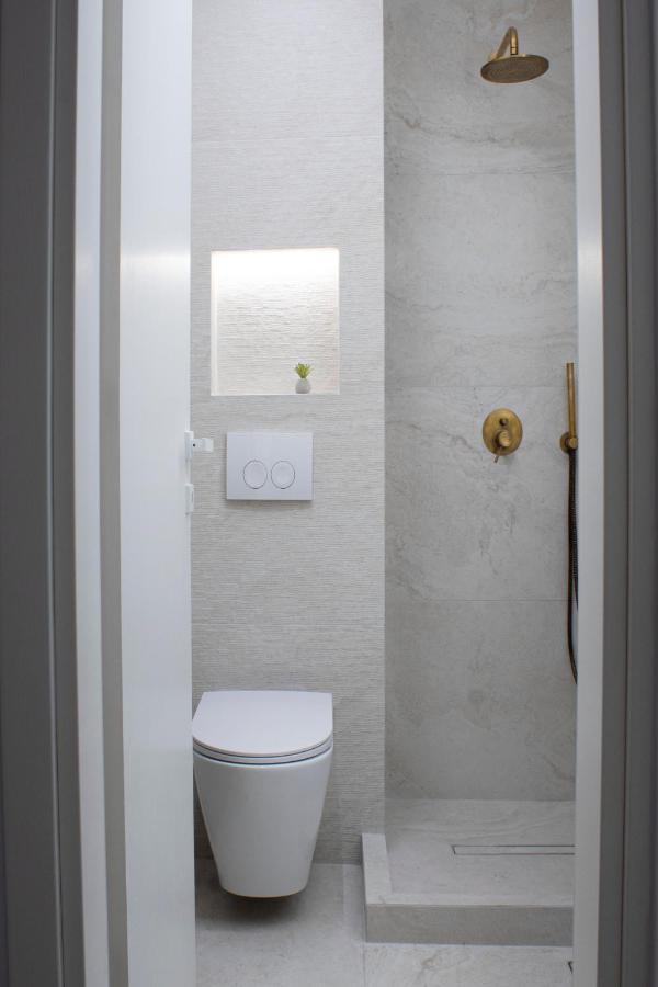 Stylish Modern Classic Apartment Thessaloníki Luaran gambar