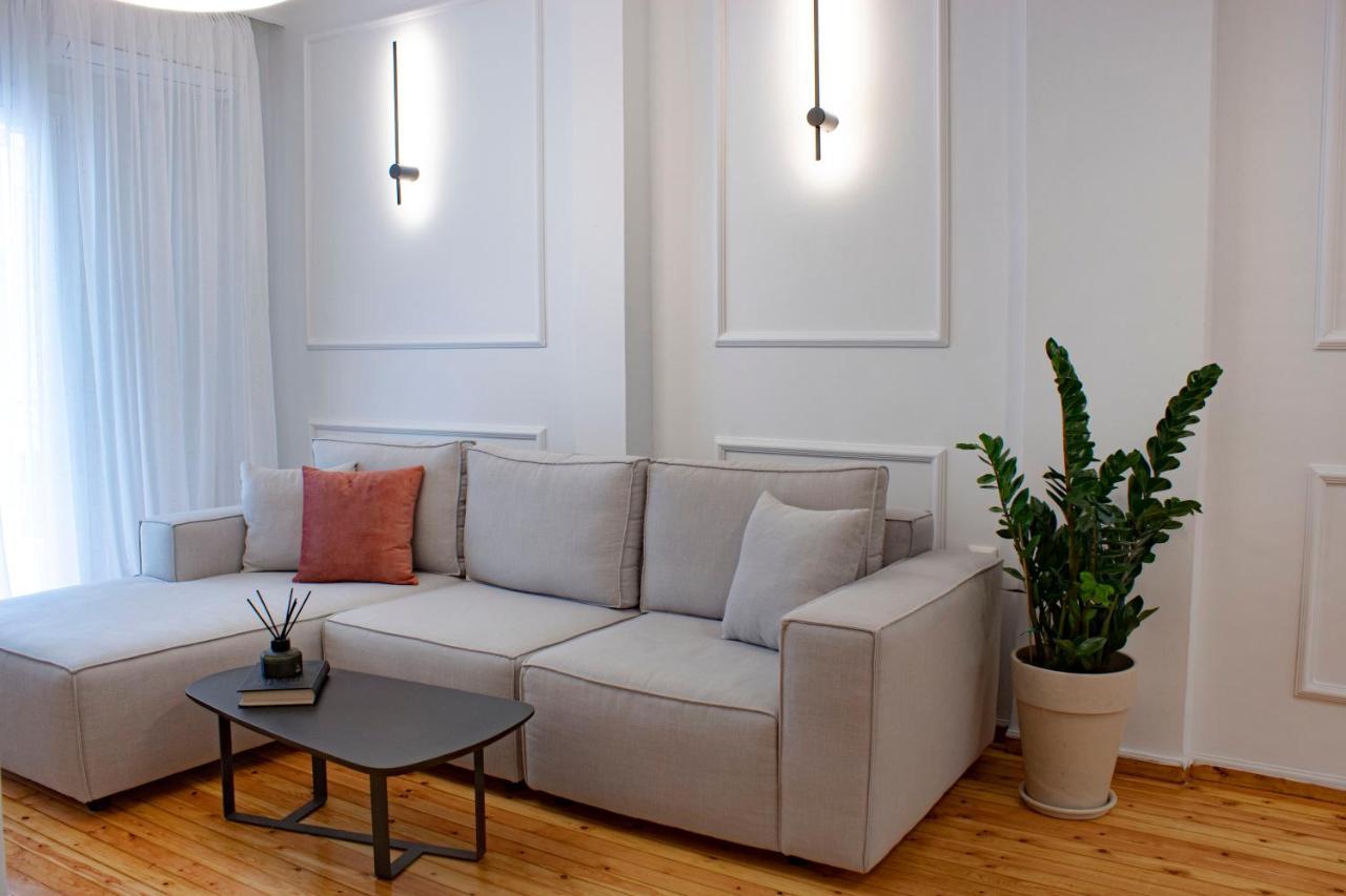 Stylish Modern Classic Apartment Thessaloníki Luaran gambar