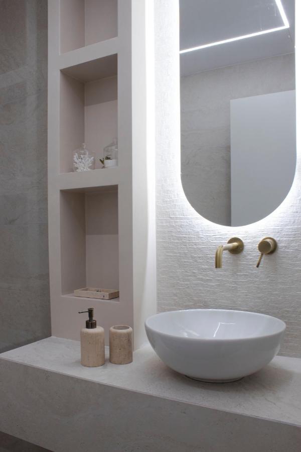 Stylish Modern Classic Apartment Thessaloníki Luaran gambar